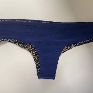 Acacia Swimwear Blue Bottoms L
